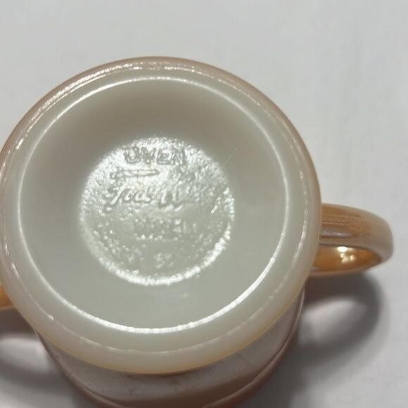 Vintage Fire-King Peach Lustre Creamer & Sugar Set With Laurel Pattern - Picture 4 of 8